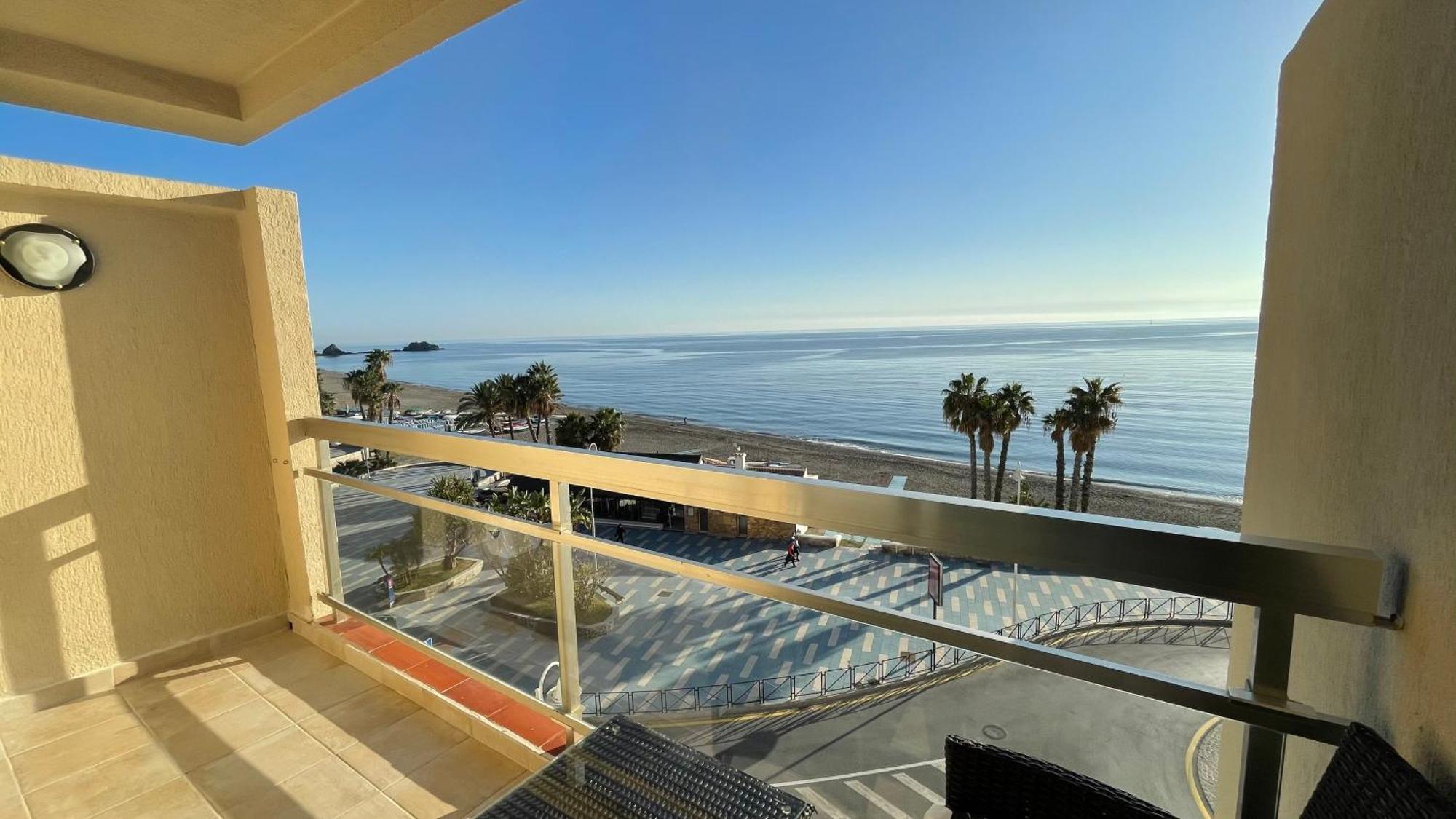 Apartahotel Chinasol Con Parking Y Desayuno Almunecar Exterior photo